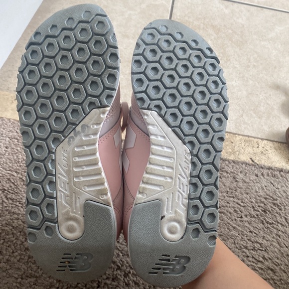 New Balance 247SC in Pale Pink - Picture 2 of 3